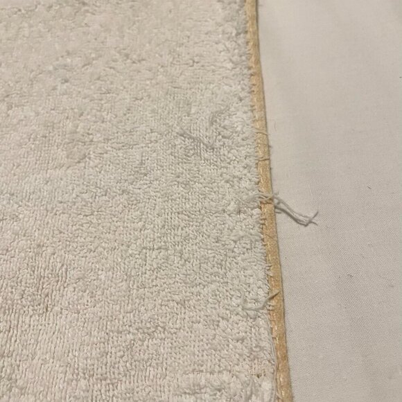 Vintage Tweety Bird Beach Towel 56.5 x 29.5 Inch Flaws - Picture 16 of 16